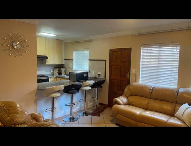 2 BEDROOM SIMPLEX FOR SALE IN MONAVONI